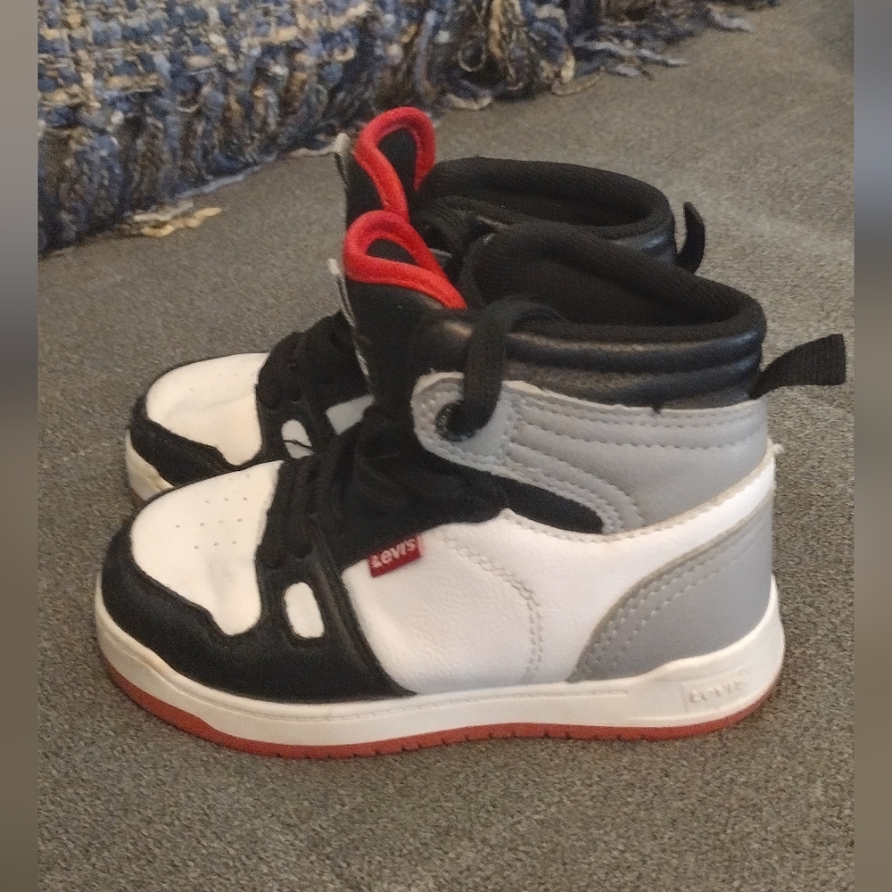 Levi's toddler size 9